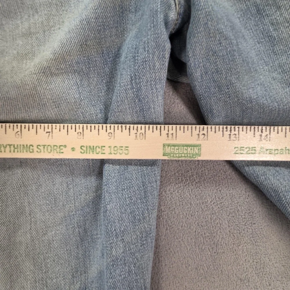 Levis important sizing